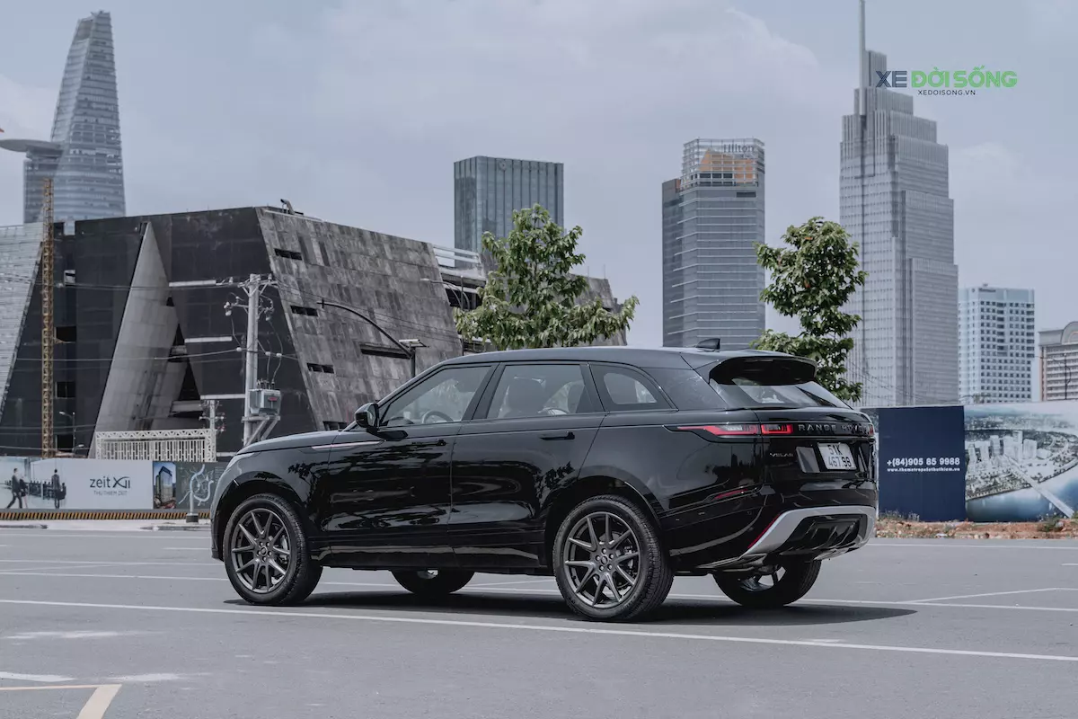 xedoisong_trai_nghiem_va_danh_gia_range_rover_velar_21.jpg (655 KB)