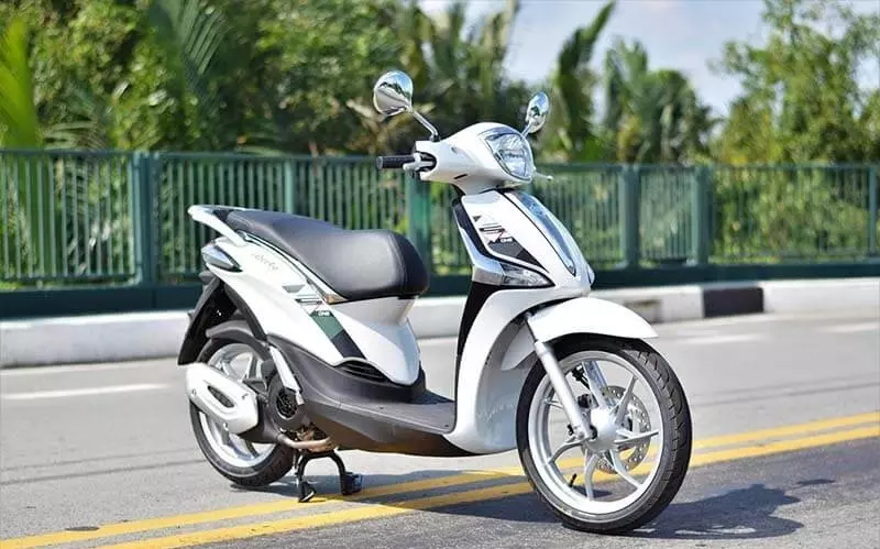 Piaggio Vespa Sprint 2022 mẫu xe tay ga nữ sang trọng