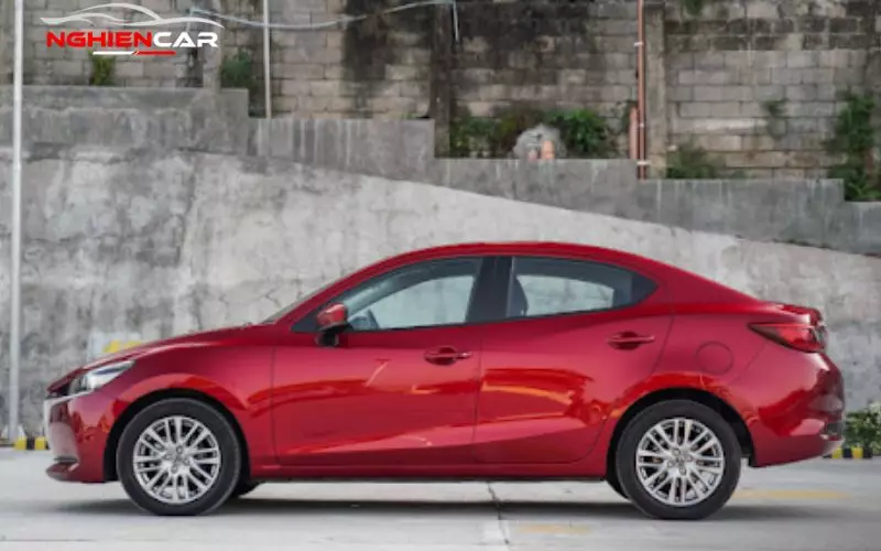 Mazda 2 Sedan 2021