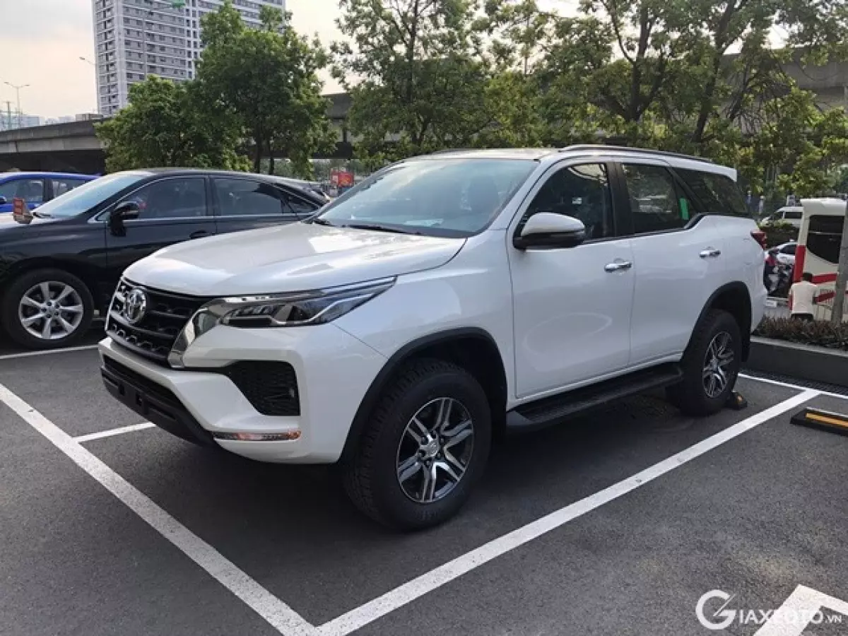 Toyota Fortuner 2024