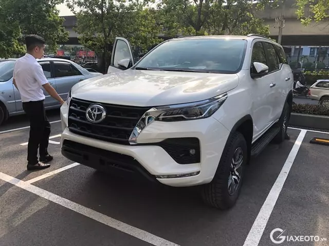 Toyota Fortuner 2024