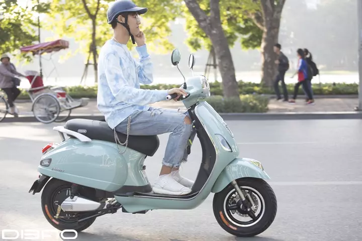 gia-xe-may-dien-vespa-h5