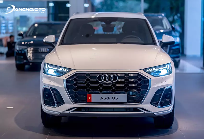 Thân xe Audi Q5 2024 mang vẻ đẹp nam tính, gân guốc