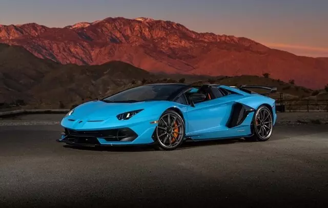 Ngoại thất Lamborghini Aventador 2023