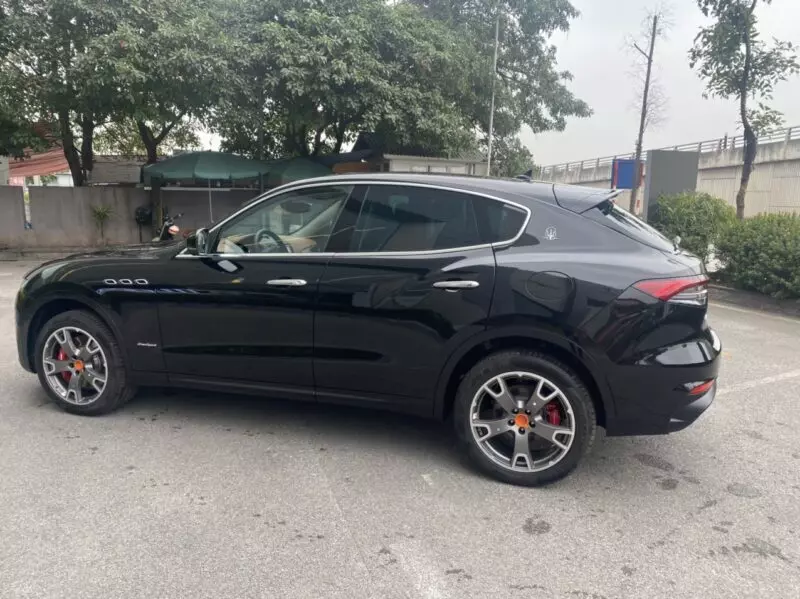 gia xe maserati levante 2023 2024 giaxehoi vn 10