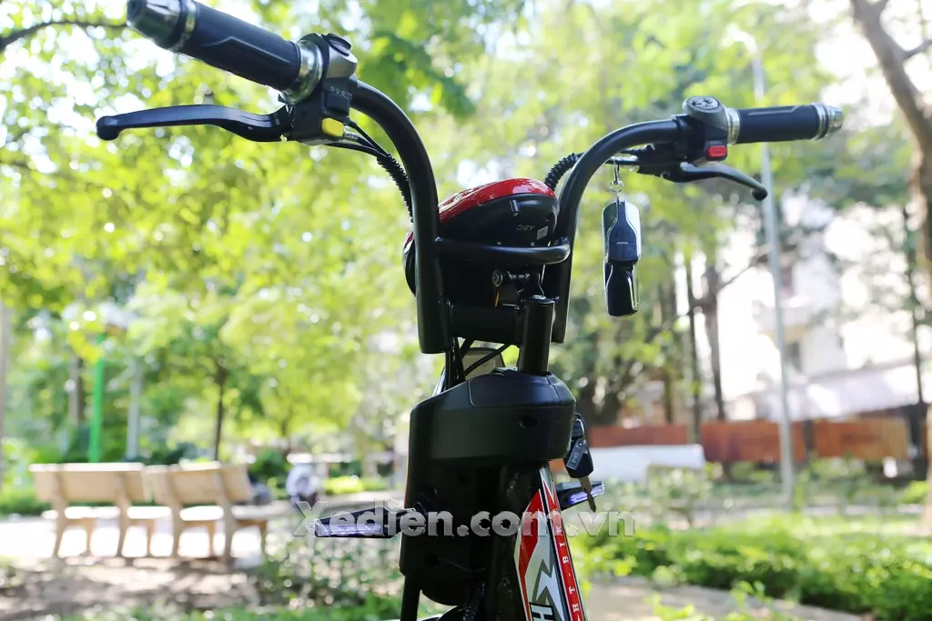 tay lái dáng xe điện htbike h9