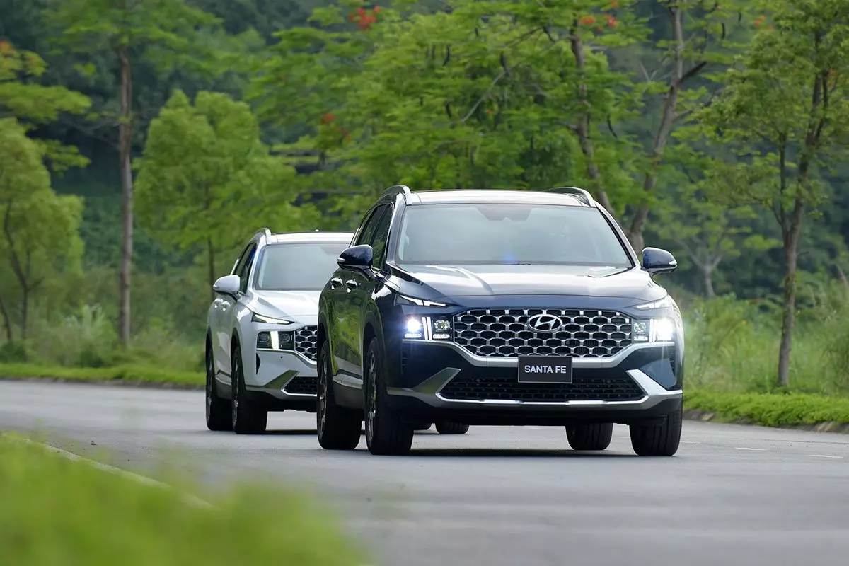 Thông số kỹ thuật xe Hyundai Santa Fe 2021: Một cái nhìn mới!