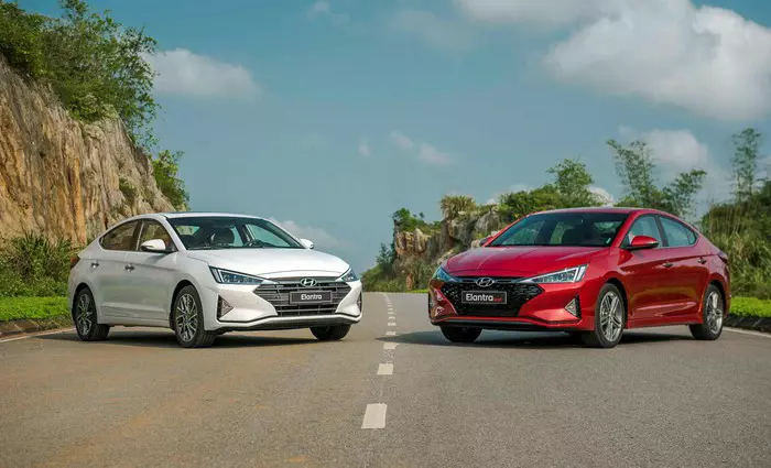 Giá xe Hyundai Elantra từ 580 triệu đồng