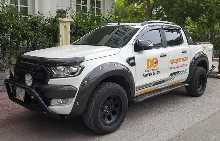 can truoc yak Ford Ranger xlt