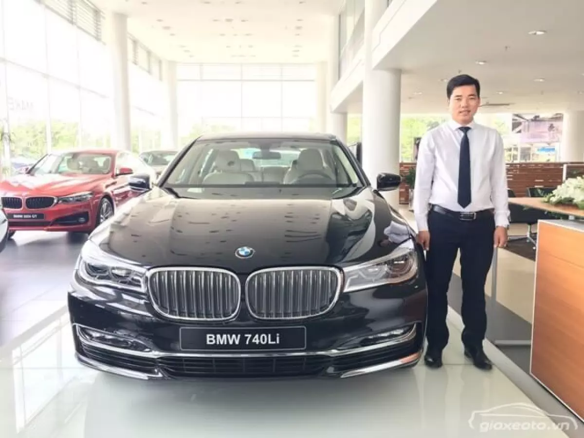 Ngọai thất xe BMW 740Li 2019