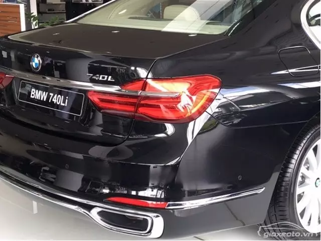 Nội thất xe BMW 740Li 2019