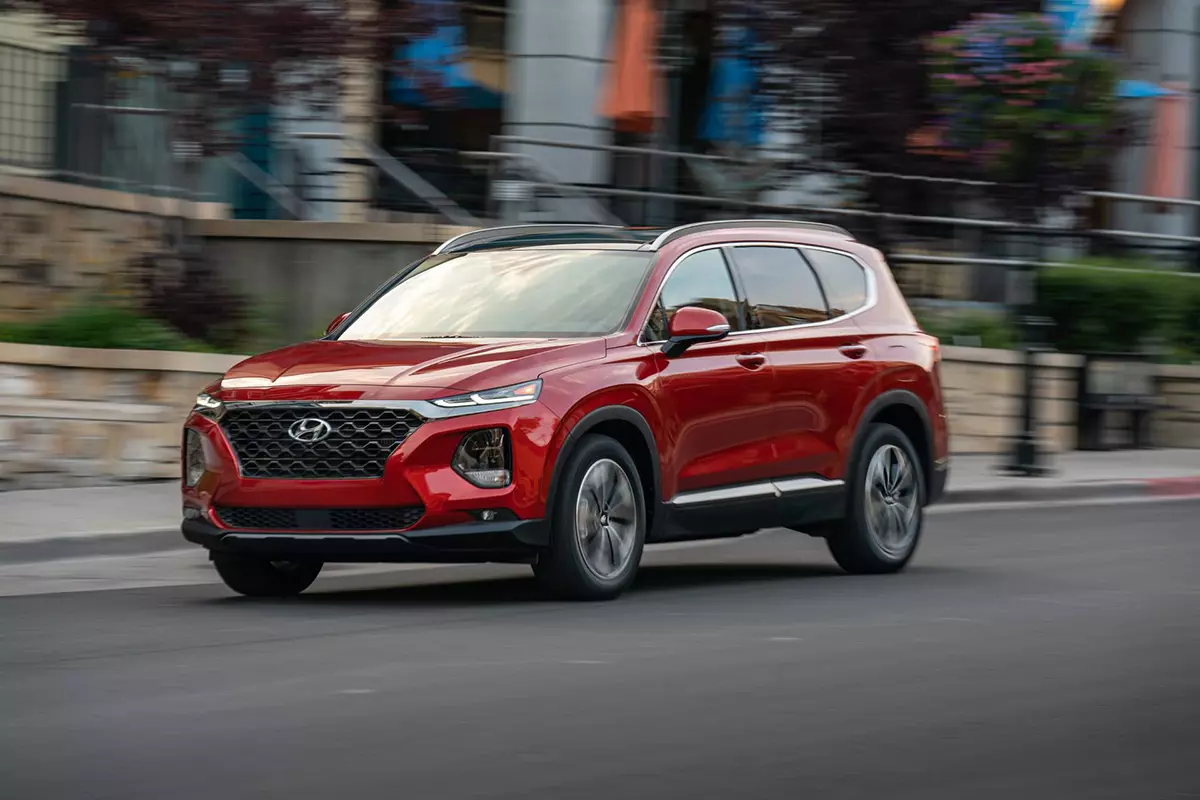 Xe Santafe máy dầu ít bị hỏng vặt hơn xe sử dụng máy xăng.