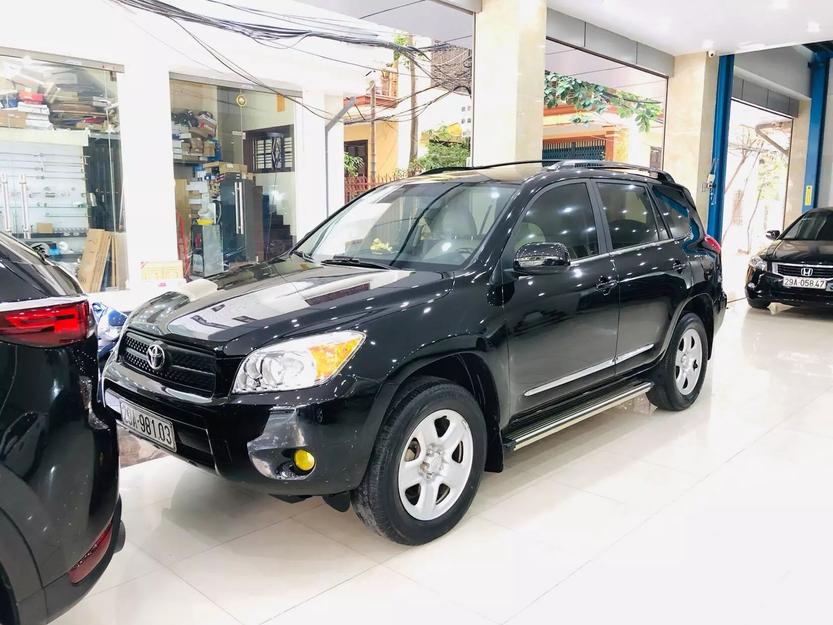 Ít tiền mà thích gầm cao thì nên xem qua Toyota Rav4 nhập Mỹ đời 2007