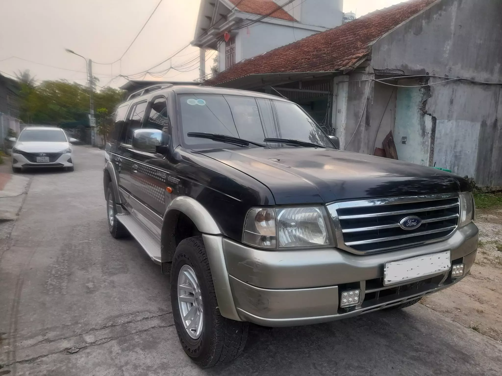 Ford Everest 2006 giá 120 triệu đồng