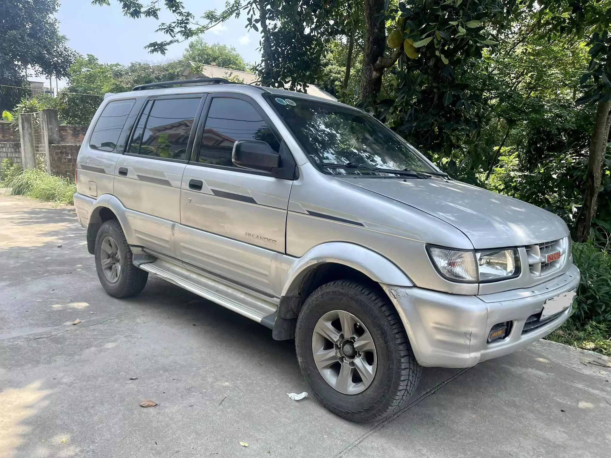 Isuzu Hi-lander 2004 giá 139 triệu đồng