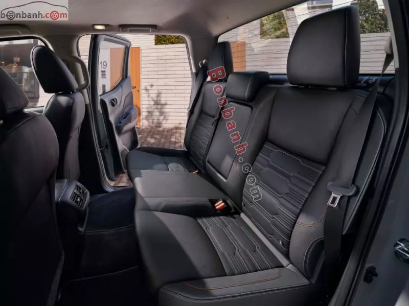 Nội thất Nissan Navara Pro-4X