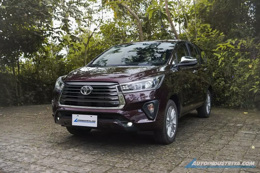 Toyota Innova 2021 bản chạy xăng được đánh giá có hiệu quả kinh doanh kém tại Philippines.