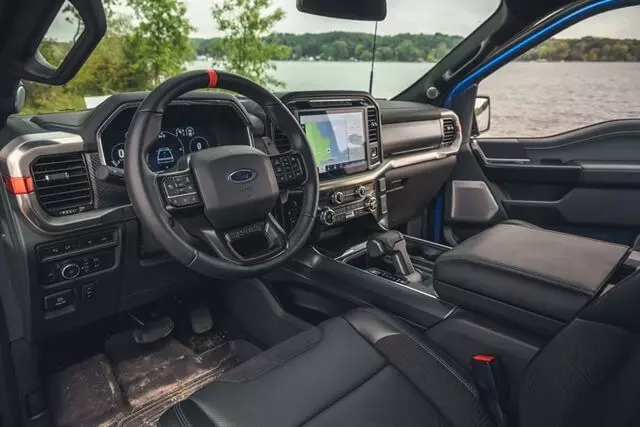 dong-co-xe-ford-f150-raptor