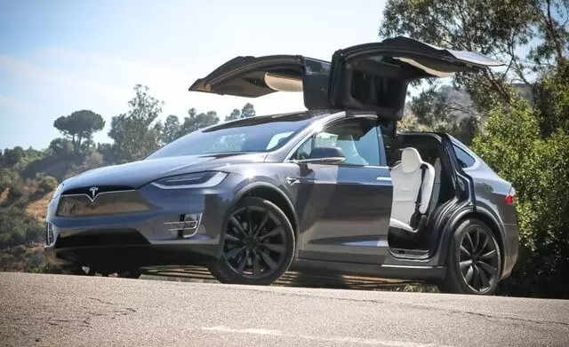 Tesla Model X - Ngoại thất