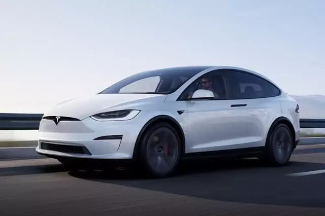 Thông số kỹ thuật Tesla Model X