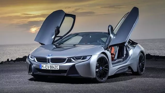 dau-xe-bmw-i8-roadster