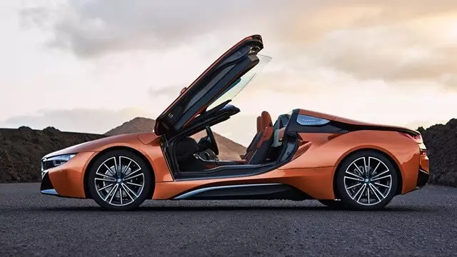 kha-nang-tang-toc-cua-bmw-i8-coupe