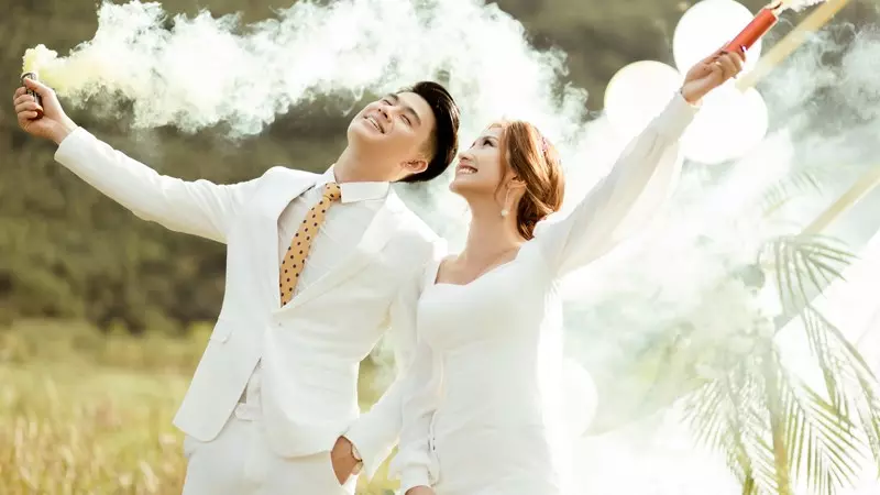 HE là viết tắt của Happy Ending có nghĩa là những kết thúc đẹp