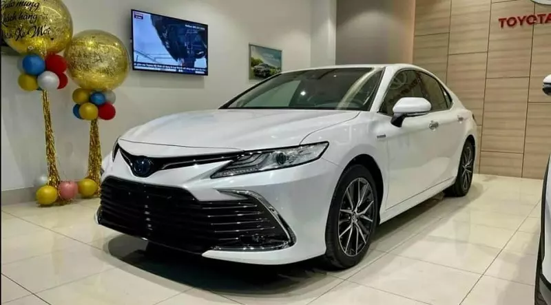 Toyota Camry 2023