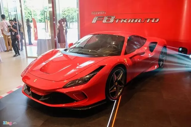 dau-xe-Ferrari-F8-Tributo