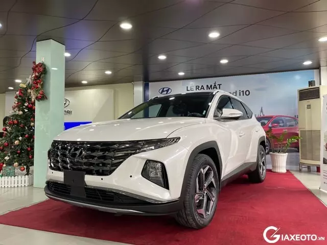 Hyundai-Tucson-phan-dau-xe