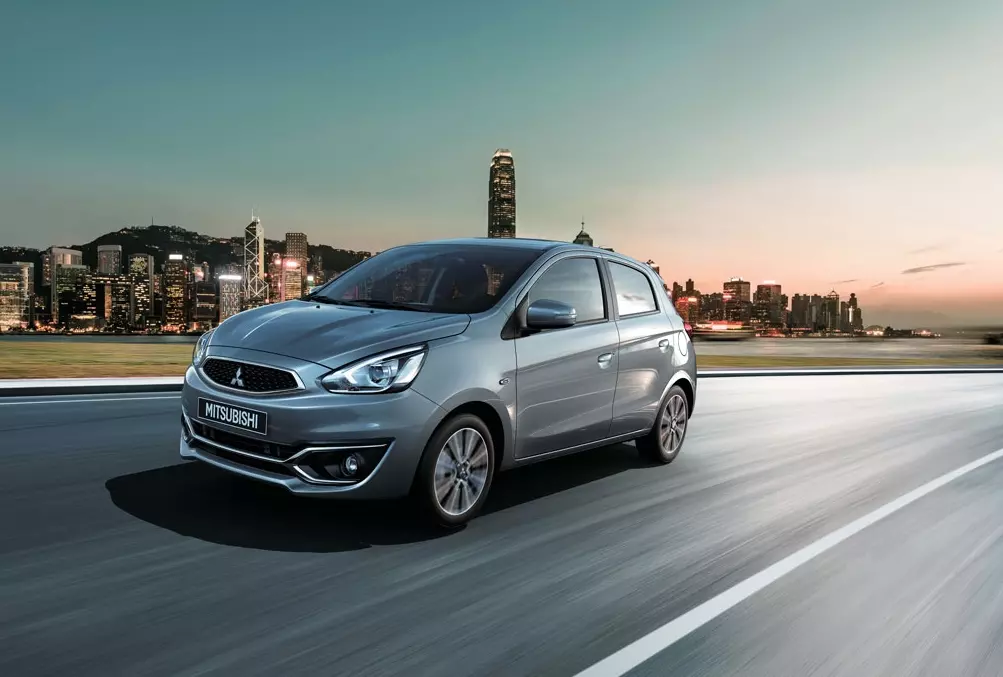 Top 5 xe ô tô giá rẻ nhất Việt Nam hiện nay - Mitsubishi Mirage.