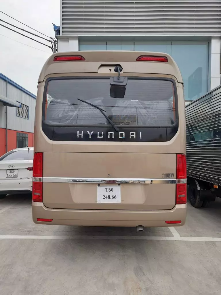 Cửa trượt xe Hyundai County