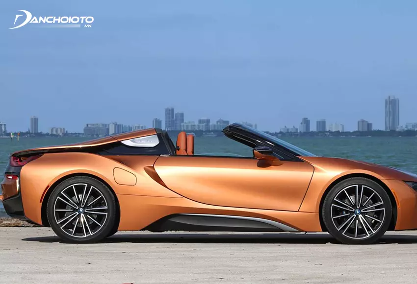 BMW i8 mang đến cảm giác lái bốc, “đã” và làm hài lòng người ta bởi khả năng xử lý linh hoạt