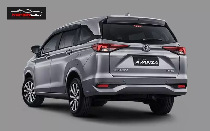 Thiết kế đuôi xe Toyota Avanza Premio