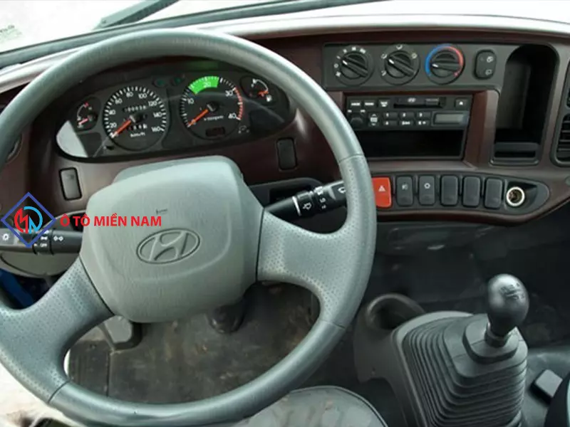 Nội thất xe ben Hyundai HD65