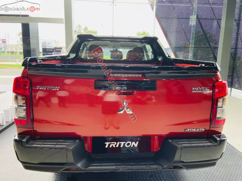 Đuôi xe Mitsubishi Triton 2023