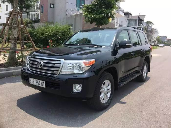 Toyota Land Cruiser VX 2015