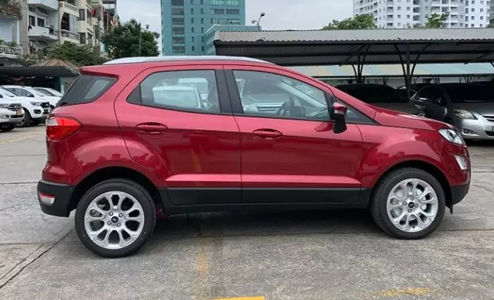 Thân xe EcoSport Titanium