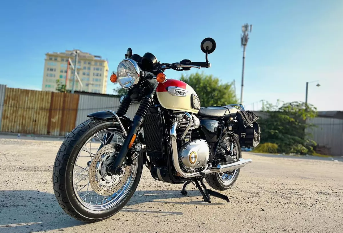 Bonneville T100 sở hữu mức giá cạnh tranh chỉ khoảng 400 triệu đồng