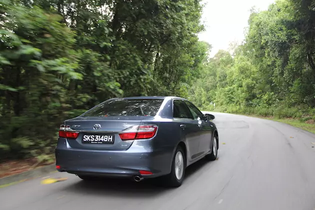 Toyota Camry 2.0 2015 Review: Một Mẫu Xe Lí Tưởng - Online Car Marketplace for Used & New Cars