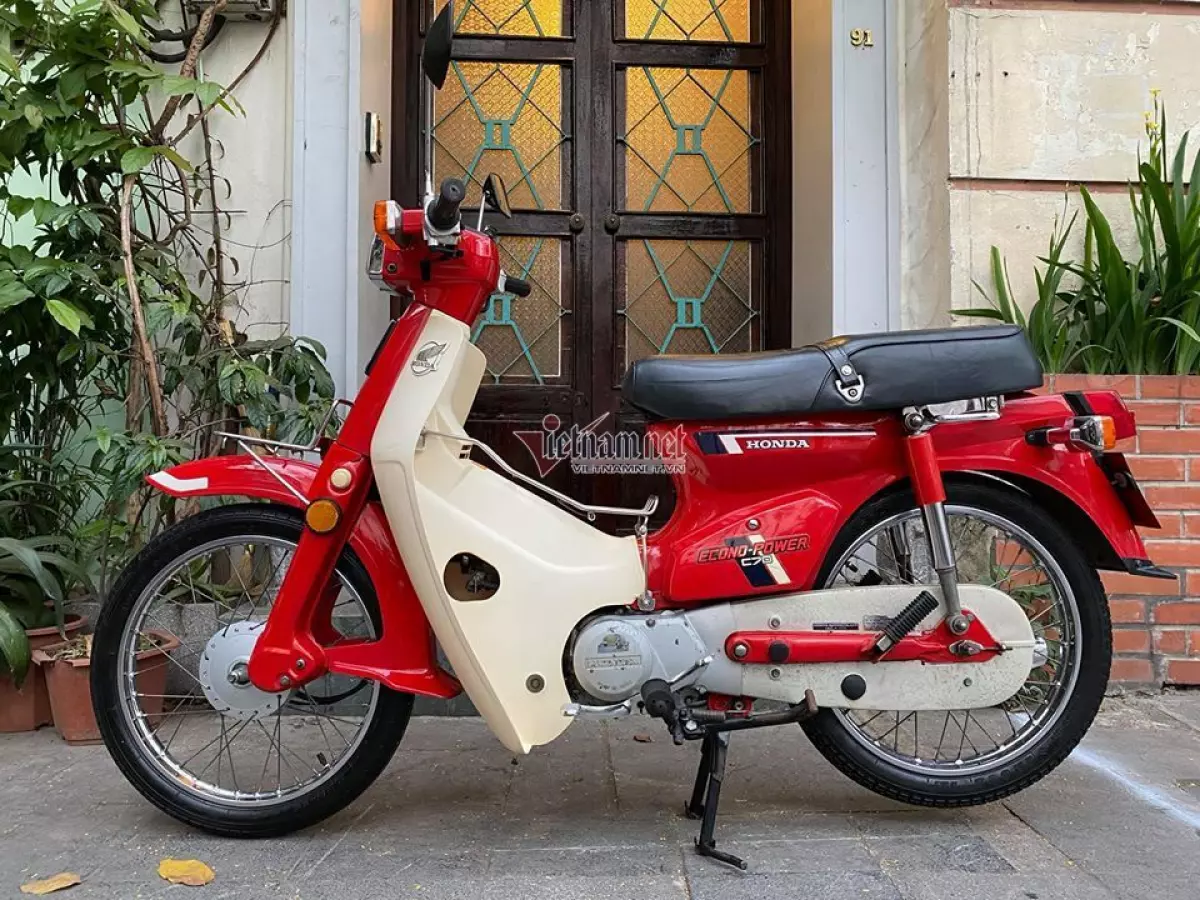 Honda "DD đỏ" 1987
