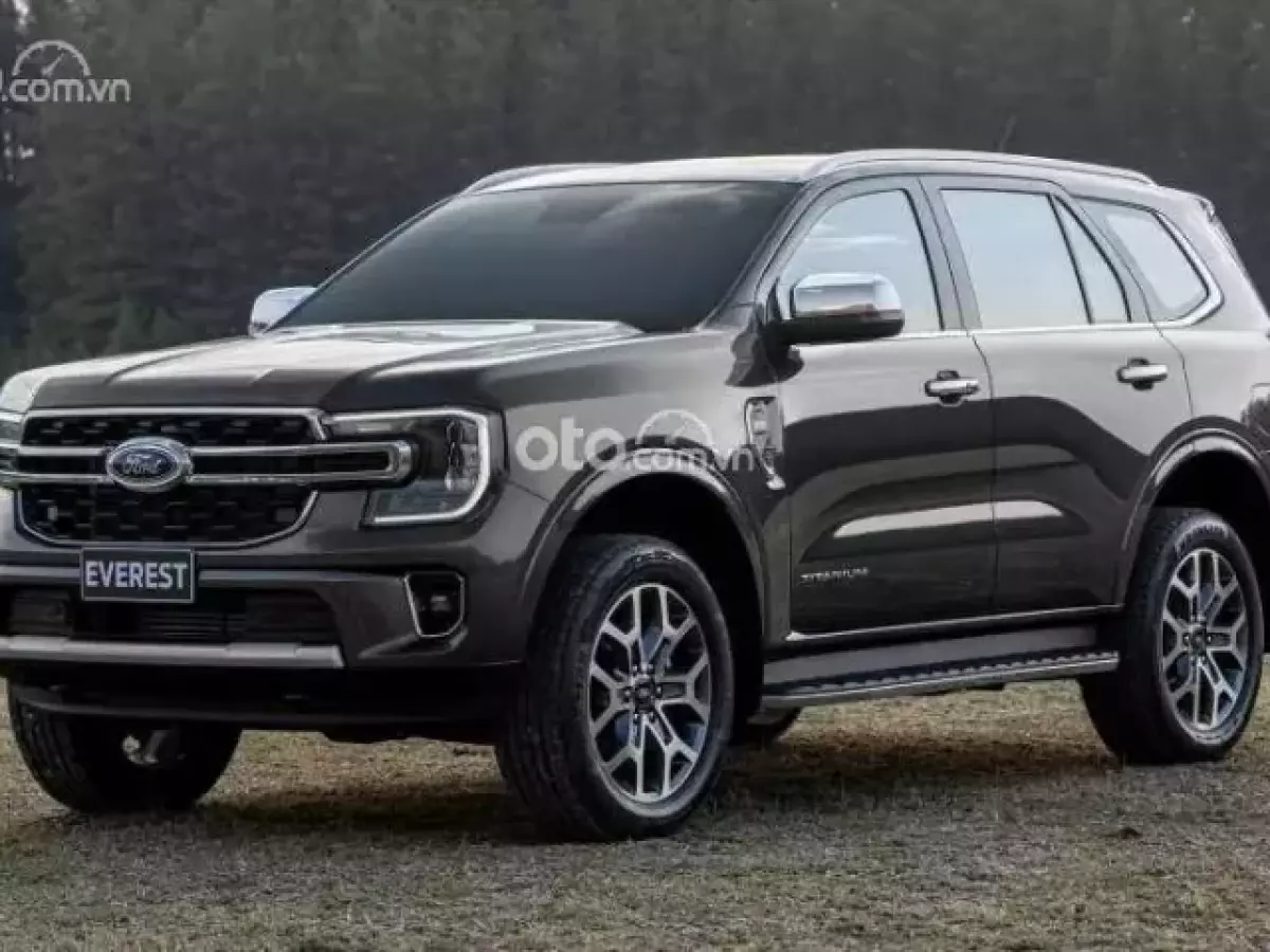 Giá xe Ford Everest mới.