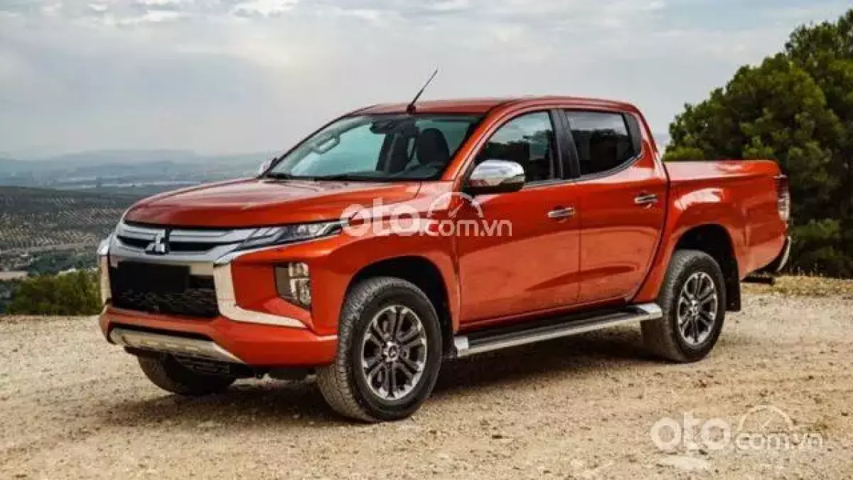 Ngoại hình Mitsubishi Triton cũ đời 2018.