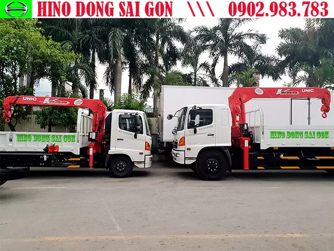 Hình ảnh xe Hino 3 giò Ga điện euro 4 gắn cẩu 5 tấn đã hoàn thiện ra biển số chuẩn bị bàn giao khách hàng