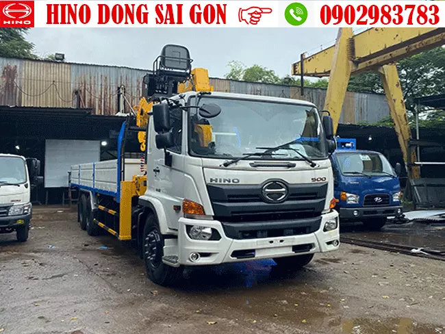 Hino 3 chân gắn cẩu Soosan 8 tấn 6 khúc (scs746L)