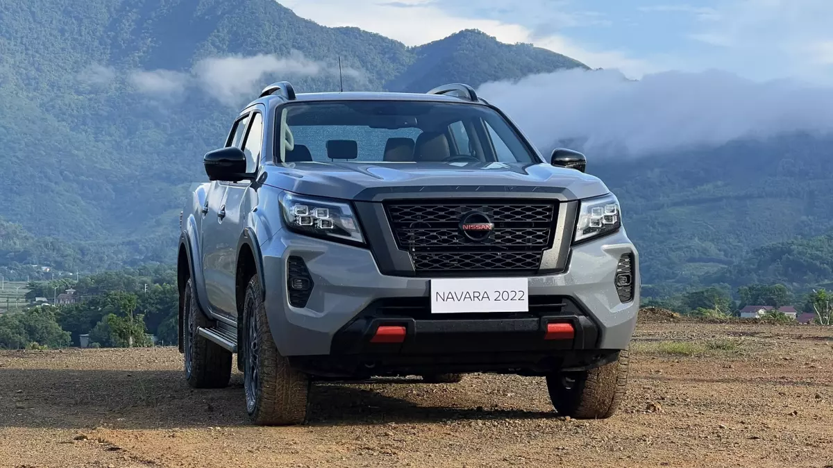 Nissan Navara 2022 ra mắt tại Việt Nam với động cơ Turbo kép 2.3L mới