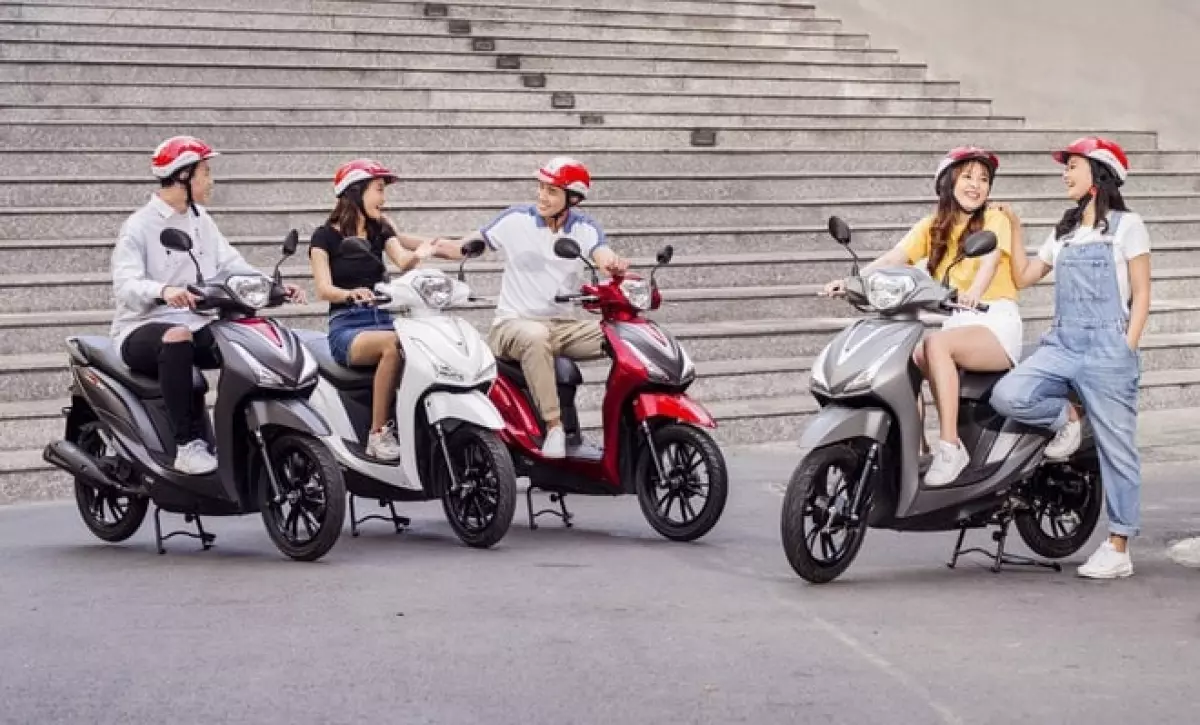 Xe máy 50cc cho học sinh nhỏ gọn, dễ lái