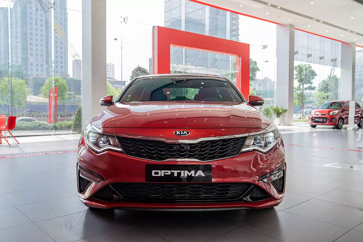 Đánh giá xe Kia Optima 2019: phần đầu xe.