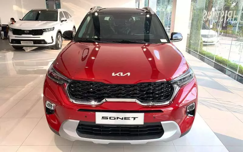 Đầu xe Kia Sonet Premium