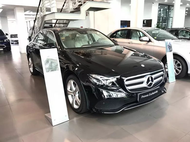 Mercedes-Benz E250